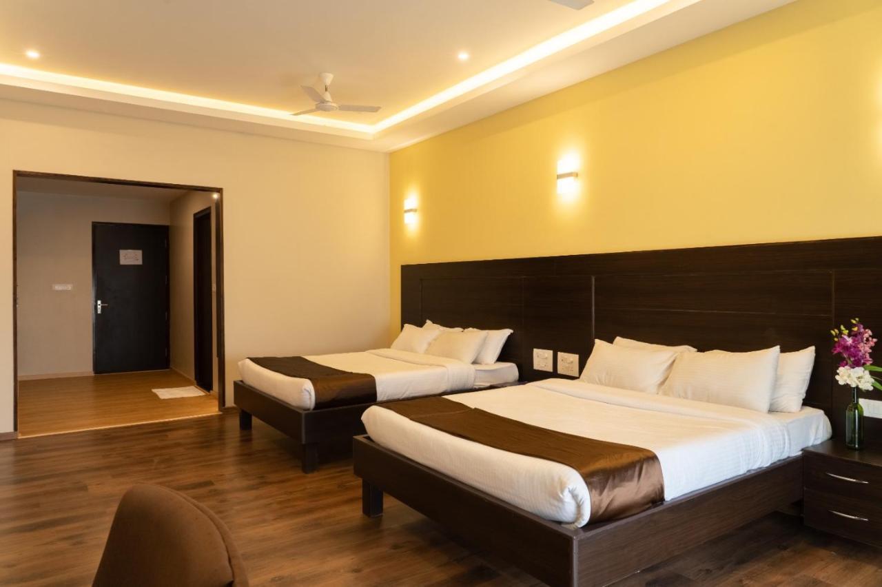 The King'S Meadows Hotel Golhalli Exterior foto
