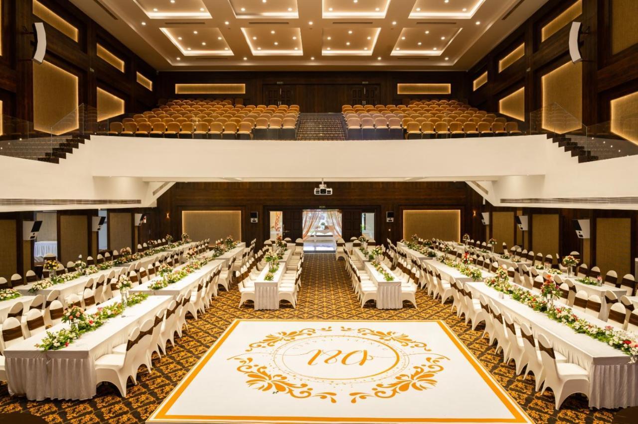 The King'S Meadows Hotel Golhalli Exterior foto