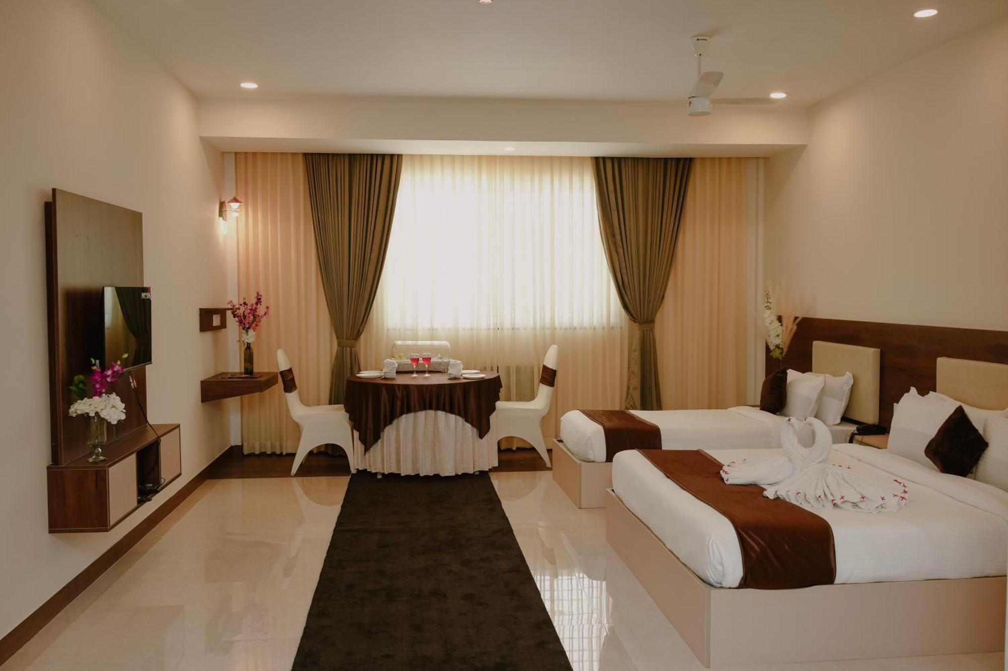 The King'S Meadows Hotel Golhalli Exterior foto