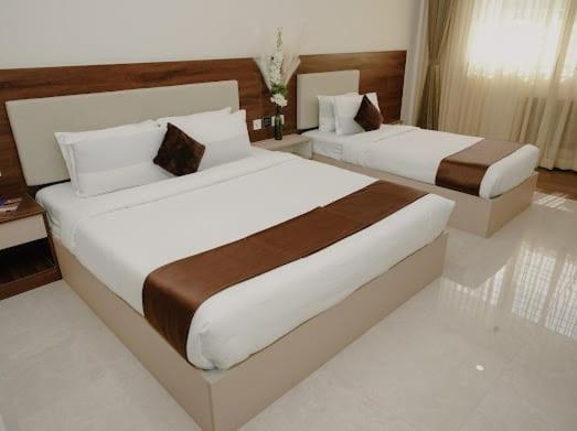 The King'S Meadows Hotel Golhalli Exterior foto
